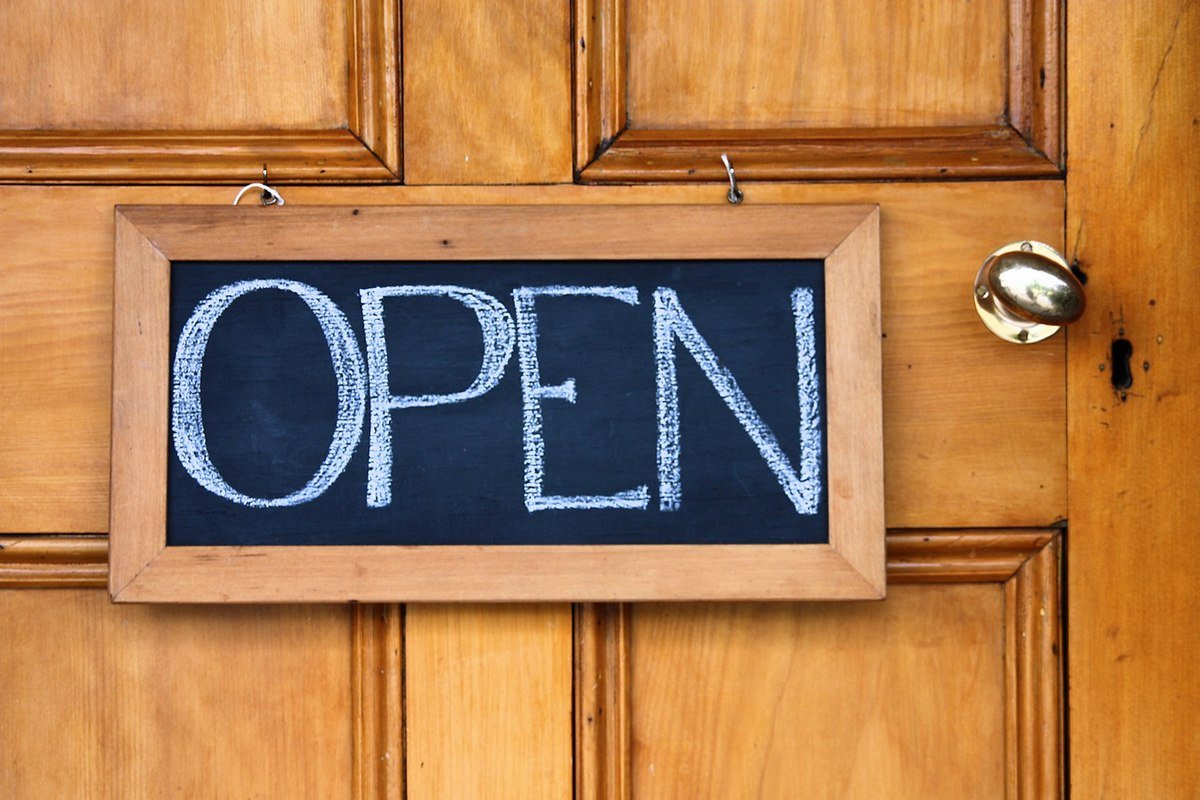 1200px-17_Open_sign_-_free_stock_photo